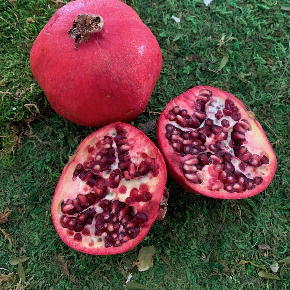 Use pomegranates for Rosh Hashanah centerpieces