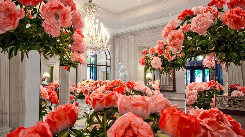 Florist Jeff Leatham Designs at Four Seasons Hotel