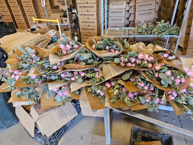 flower deliveries of peonies 